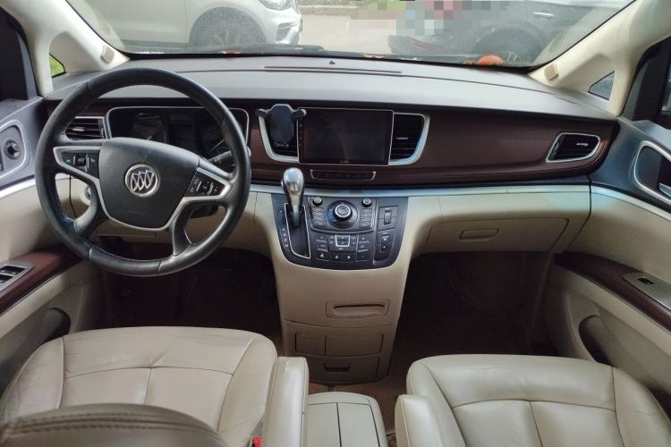 Used Buick GL8 2015 2.4L Luxury Business Premium Edition Center Console