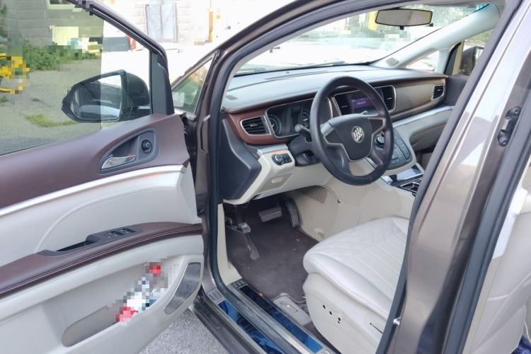 Used Buick GL8 2015 2.4L Luxury Business Premium Edition Driver Seat