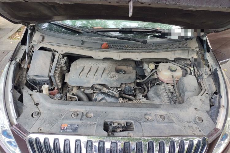 Used Buick GL8 2015 2.4L Luxury Business Premium Edition Engine Bay