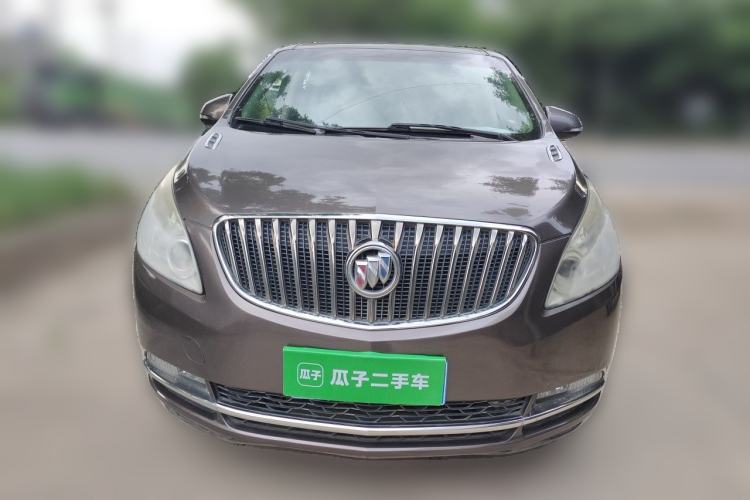Used Buick GL8 2015 2.4L Luxury Business Premium Edition Front