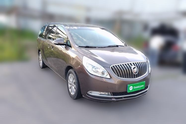 Used Buick GL8 2015 2.4L Luxury Business Premium Edition Front Right 45 Deg