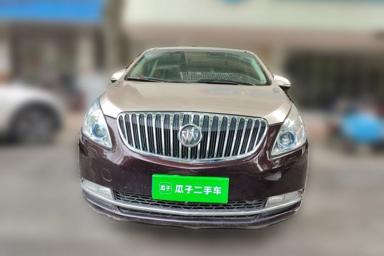 Used Buick GL8 2015 2.4L Luxury Business Premium Edition Front