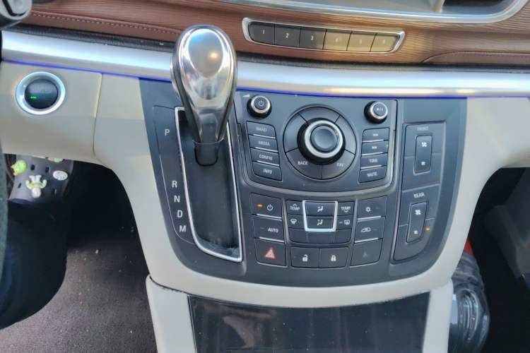 Used Buick GL8 2015 2.4L Luxury Business Premium Edition Gear Lever