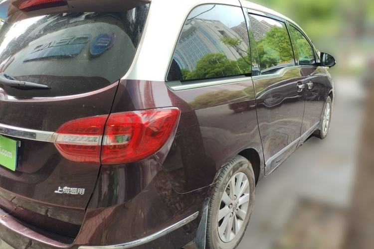 Used Buick GL8 2015 2.4L Luxury Business Premium Edition Rear Right 45 Deg