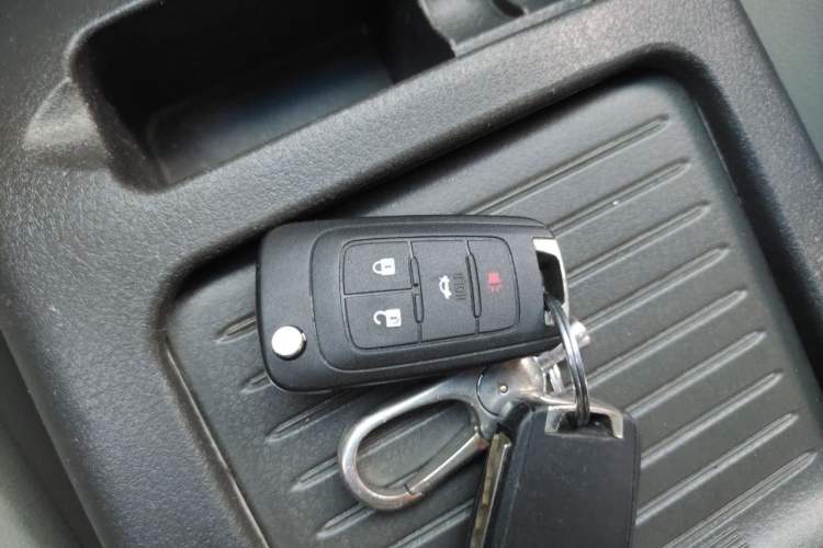 Used Buick GL8 2015 2.4L Luxury Business Premium Edition Vehicle Key