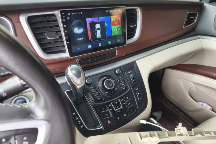 Used Buick GL8 2015 2.4L Luxury Business Premium Edition Audio And AC Panel