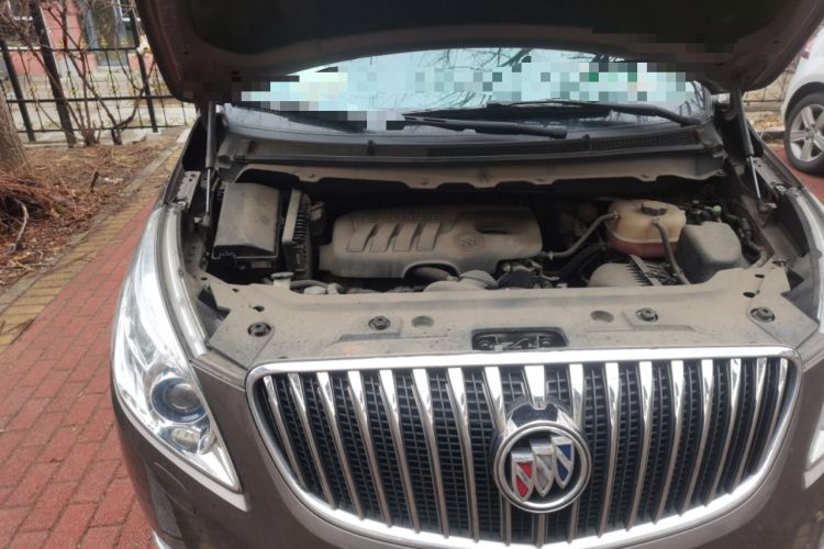 Used Buick GL8 2015 2.4L Luxury Business Premium Edition Engine Bay Right