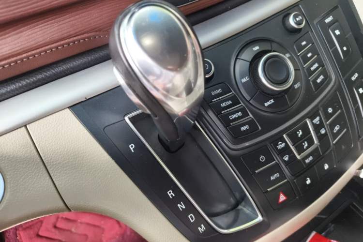 Used Buick GL8 2015 2.4L Luxury Business Premium Edition Gear Lever