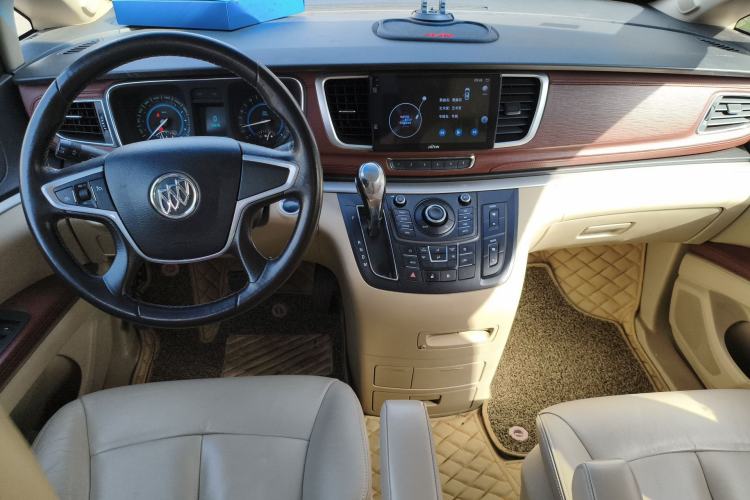 Used Buick GL8 2015 2.4L Luxury Business Premium Edition Center Console