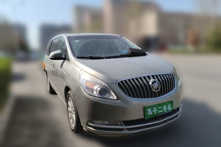 Used Buick GL8 2015 2.4L Luxury Business Premium Edition Front Right 45 Deg