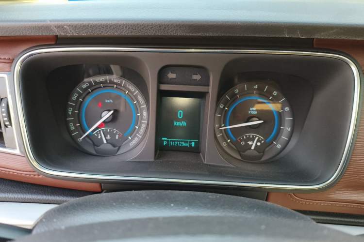 Used Buick GL8 2015 2.4L Luxury Business Premium Edition Instrument Cluster