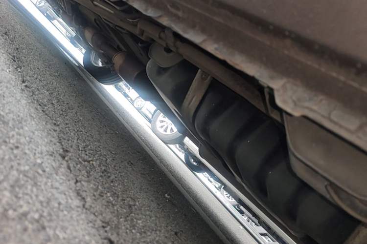 Used Buick GL8 2015 2.4L Luxury Business Premium Edition Chassis Rear Left