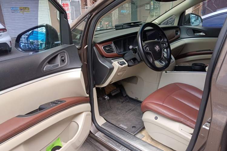 Used Buick GL8 2015 2.4L Luxury Business Premium Edition Driver Seat