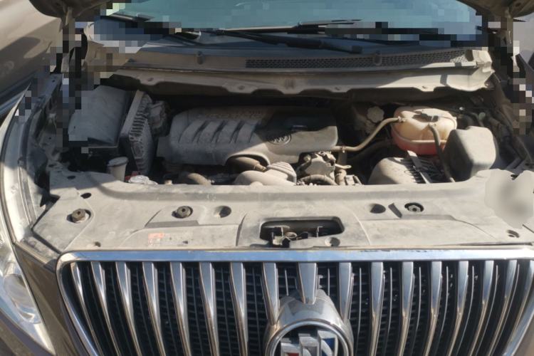 Used Buick GL8 2015 2.4L Luxury Business Premium Edition Engine Bay