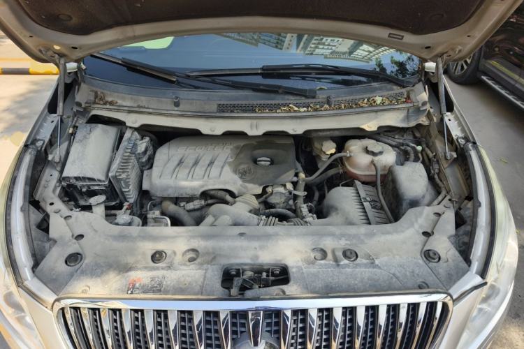 Used Buick GL8 2015 2.4L Luxury Business Premium Edition Engine Bay