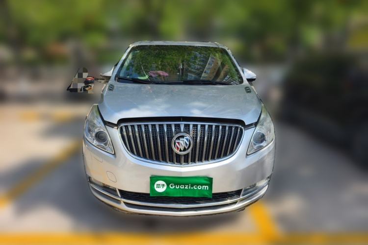 Used Buick GL8 2015 2.4L Luxury Business Premium Edition Front