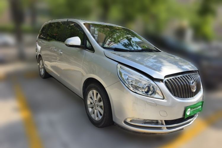 Used Buick GL8 2015 2.4L Luxury Business Premium Edition Front Right 45 Deg