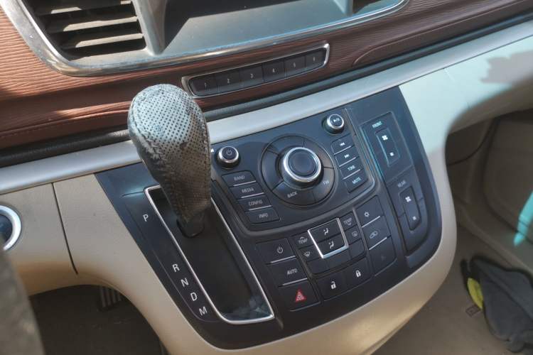 Used Buick GL8 2015 2.4L Luxury Business Premium Edition Gear Lever