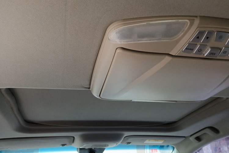 Used Buick GL8 2015 2.4L Luxury Business Premium Edition Headliner