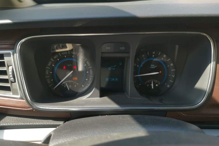 Used Buick GL8 2015 2.4L Luxury Business Premium Edition Instrument Cluster
