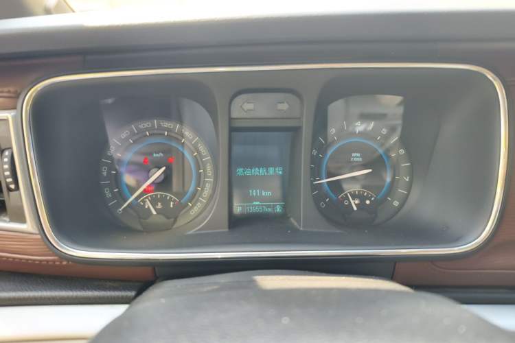 Used Buick GL8 2015 2.4L Luxury Business Premium Edition Instrument Cluster