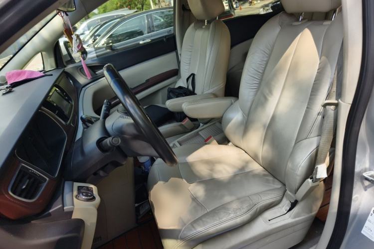 Used Buick GL8 2015 2.4L Luxury Business Premium Edition Left Front Seat