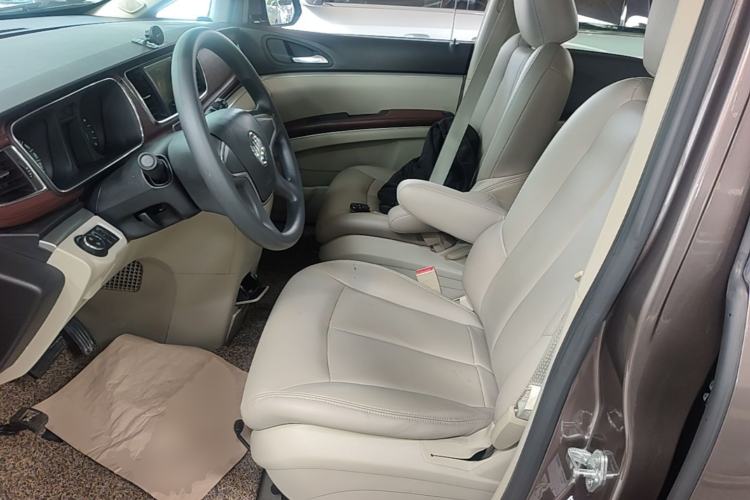 Used Buick GL8 2015 2.4L Luxury Business Premium Edition Left Front Seat
