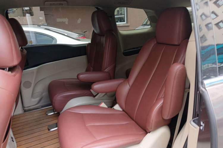 Used Buick GL8 2015 2.4L Luxury Business Premium Edition Left Rear Seat