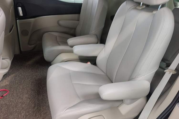 Used Buick GL8 2015 2.4L Luxury Business Premium Edition Left Rear Seat
