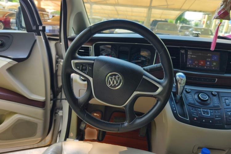 Used Buick GL8 2015 2.4L Luxury Business Premium Edition Steering Wheel