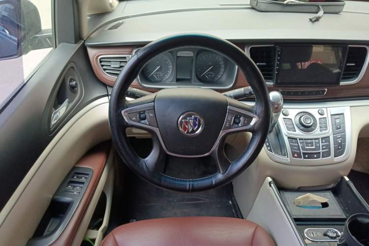 Used Buick GL8 2015 2.4L Luxury Business Premium Edition Steering Wheel