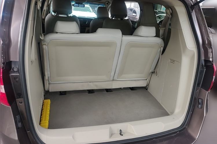 Used Buick GL8 2015 2.4L Luxury Business Premium Edition Trunk