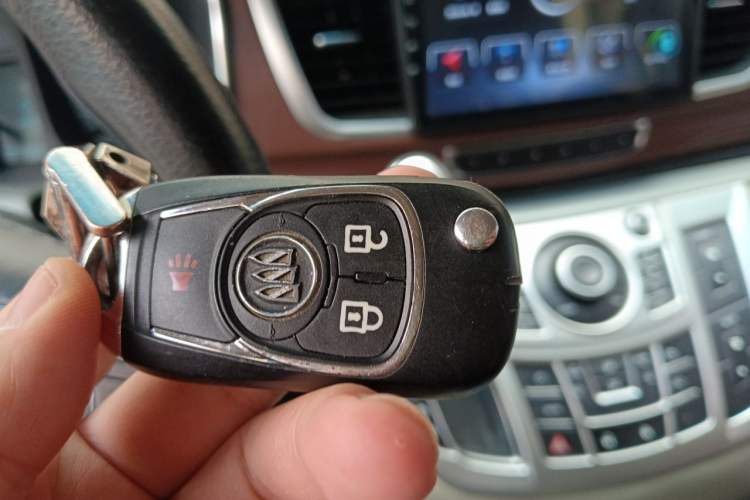 Used Buick GL8 2015 2.4L Luxury Business Premium Edition Vehicle Key