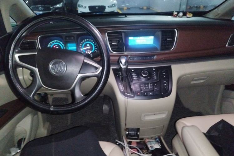 Used Buick GL8 2015 2.4L Luxury Business Premium Edition Center Console