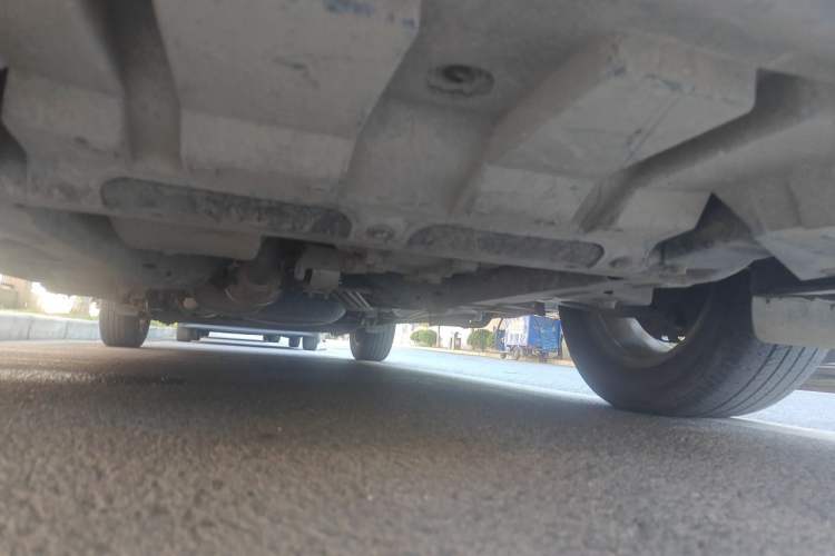 Used Buick GL8 2015 2.4L Luxury Business Premium Edition Chassis Front