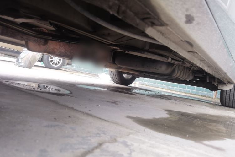 Used Buick GL8 2015 2.4L Luxury Business Premium Edition Chassis Front Left