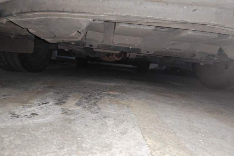 Used Buick GL8 2015 2.4L Luxury Business Premium Edition Chassis Front