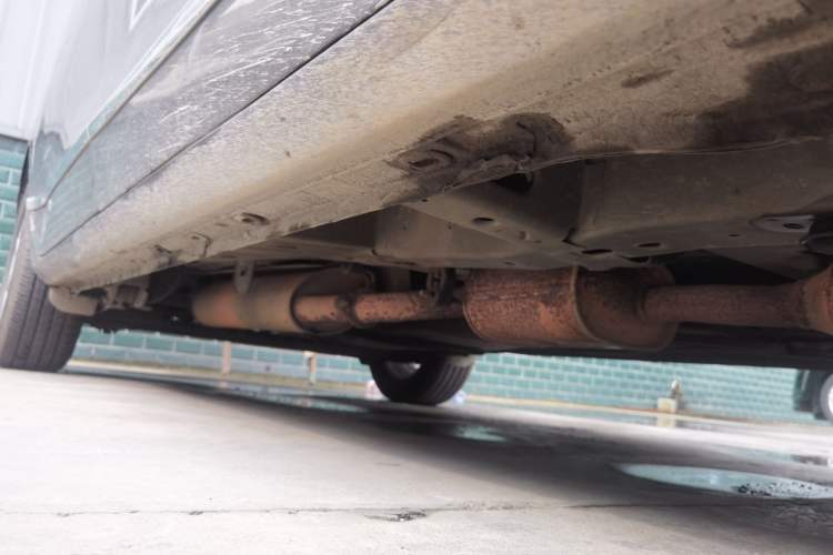 Used Buick GL8 2015 2.4L Luxury Business Premium Edition Chassis Front Right