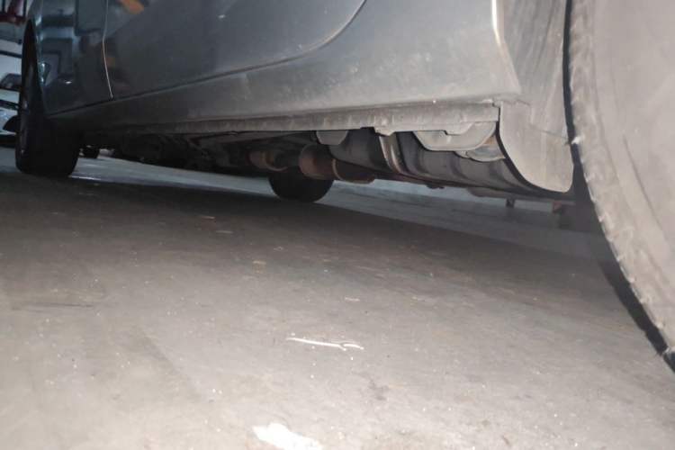 Used Buick GL8 2015 2.4L Luxury Business Premium Edition Chassis Rear Left