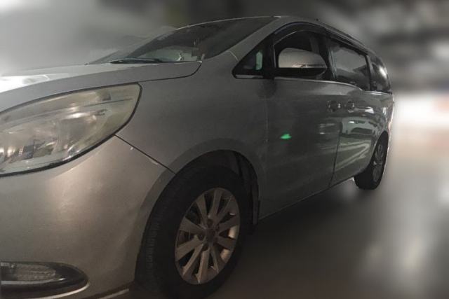 Buick GL8 2015 2.4L Luxury Business Premium Edition مستعملة
