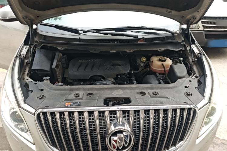 Used Buick GL8 2015 2.4L Luxury Business Premium Edition Engine Bay