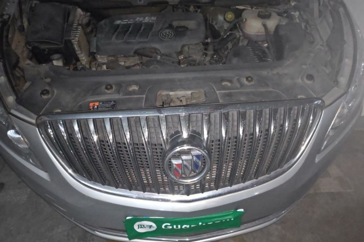 Used Buick GL8 2015 2.4L Luxury Business Premium Edition Engine Bay