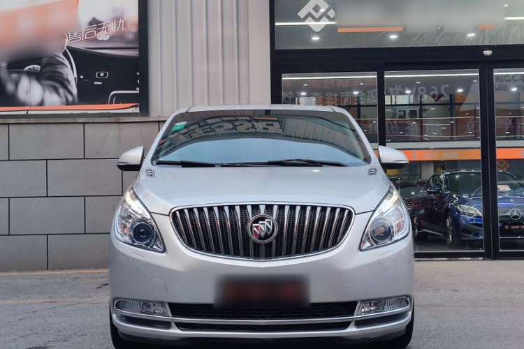 Used Buick GL8 2015 2.4L Luxury Business Premium Edition Exterior 1
