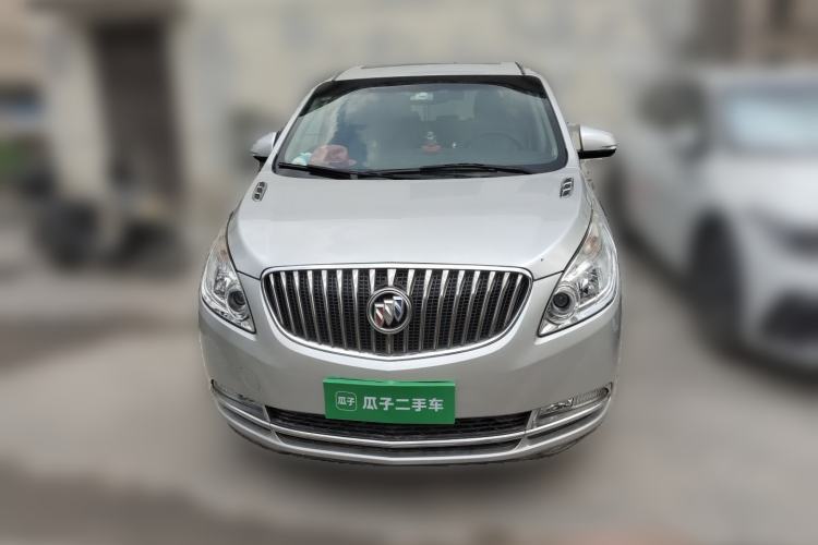Used Buick GL8 2015 2.4L Luxury Business Premium Edition Front