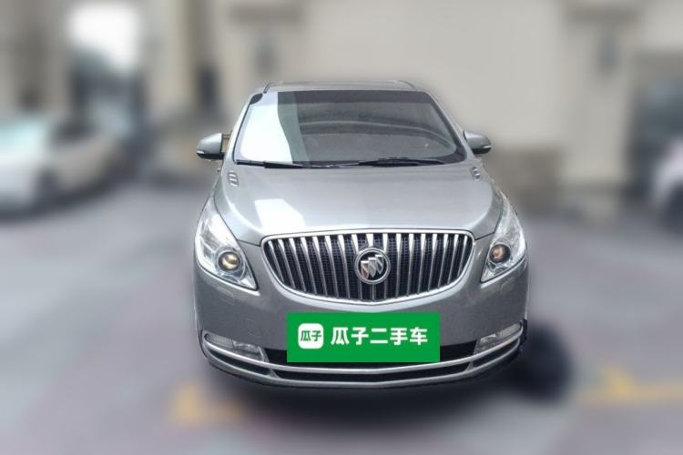Used Buick GL8 2015 2.4L Luxury Business Premium Edition Front