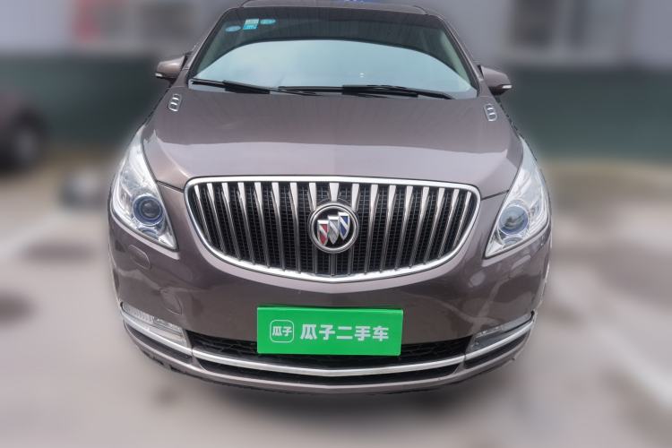 Used Buick GL8 2015 2.4L Luxury Business Premium Edition Front