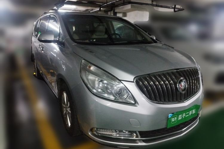 Used Buick GL8 2015 2.4L Luxury Business Premium Edition Front Right 45 Deg