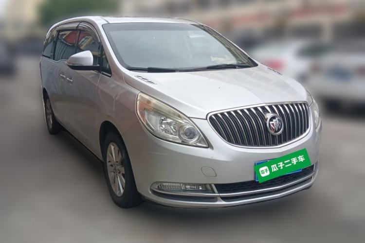 Used Buick GL8 2015 2.4L Luxury Business Premium Edition Front Right 45 Deg