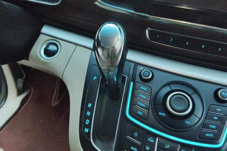 Used Buick GL8 2015 2.4L Luxury Business Premium Edition Gear Lever