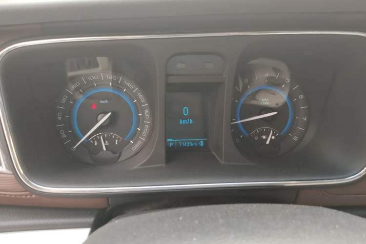 Used Buick GL8 2015 2.4L Luxury Business Premium Edition Instrument Cluster